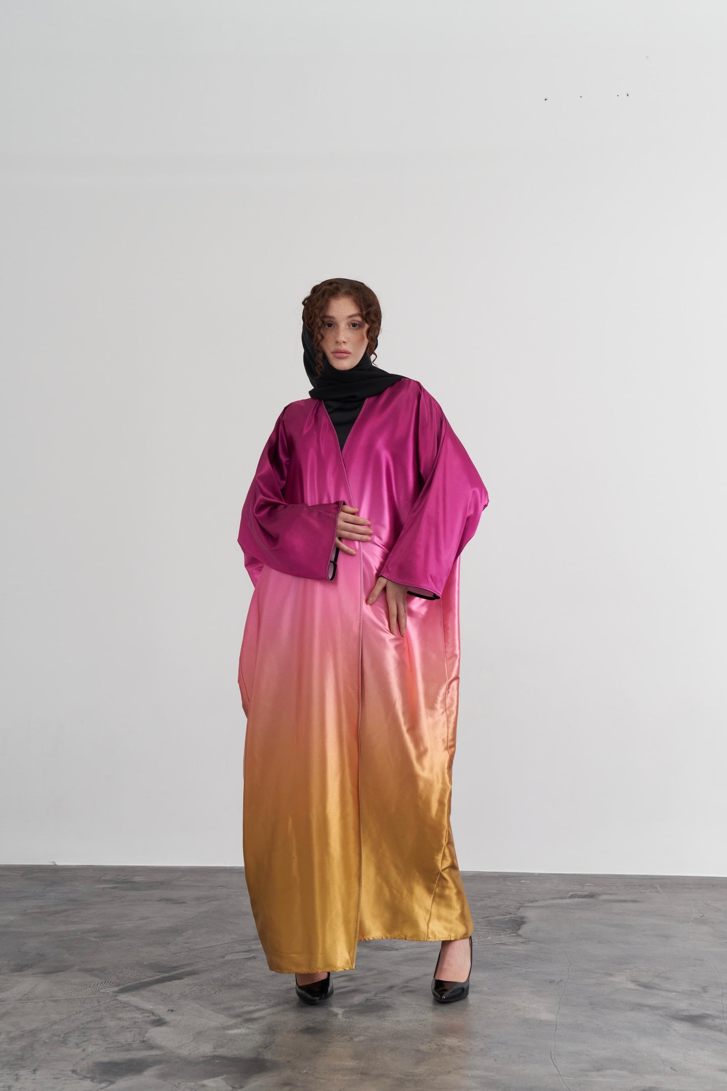 ASHYA SATIN ABAYA